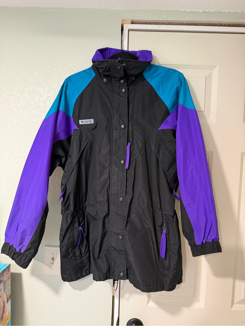 Vintage Columbia Women's Black, Purple & Teal Ski Jacket Size Large